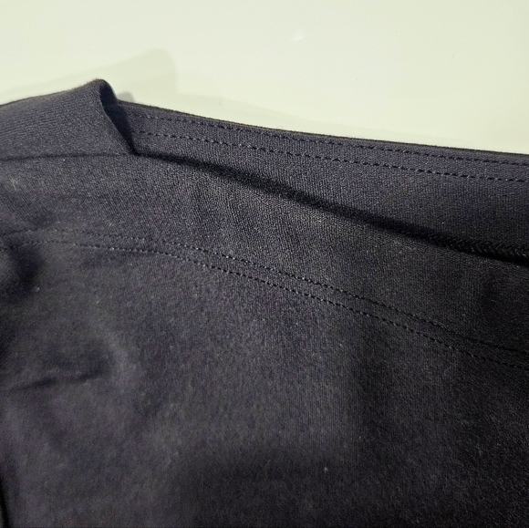 Ladies Lululemon Long Stretch Sleeve Crop Top - Picture 6 of 7